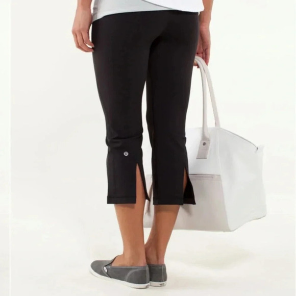 Lululemon Gather and Crow Crop Leggings - Picture 1 of 9
